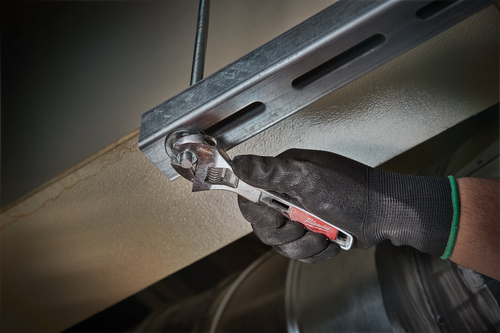 Chei ajustabile 200 mm Milwaukee 48227508 - in utilizare 1