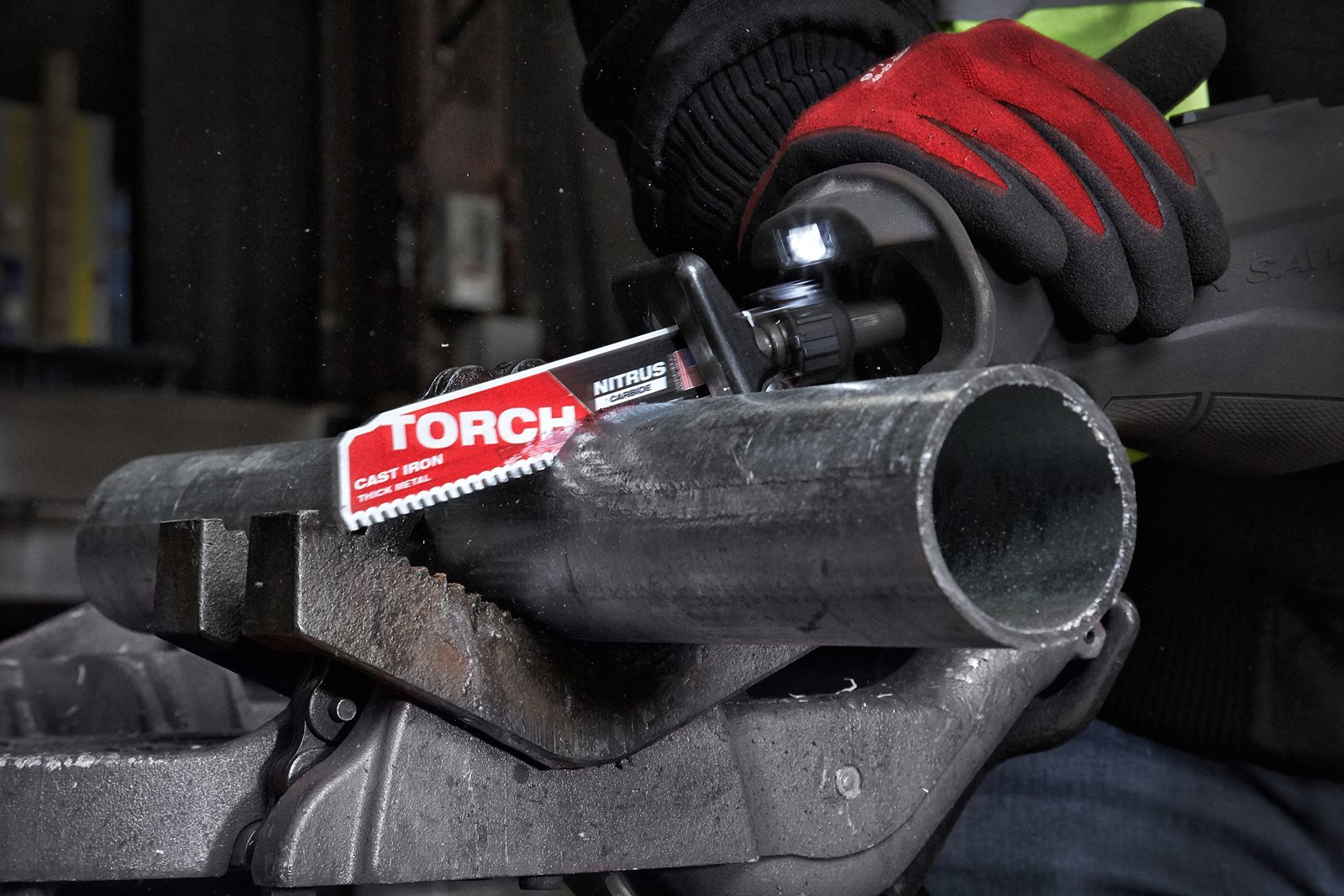 Metal: Pânze Heavy duty TORCH NITRUS CARBIDE 150mm Milwaukee 48475261 - in utilizare 2