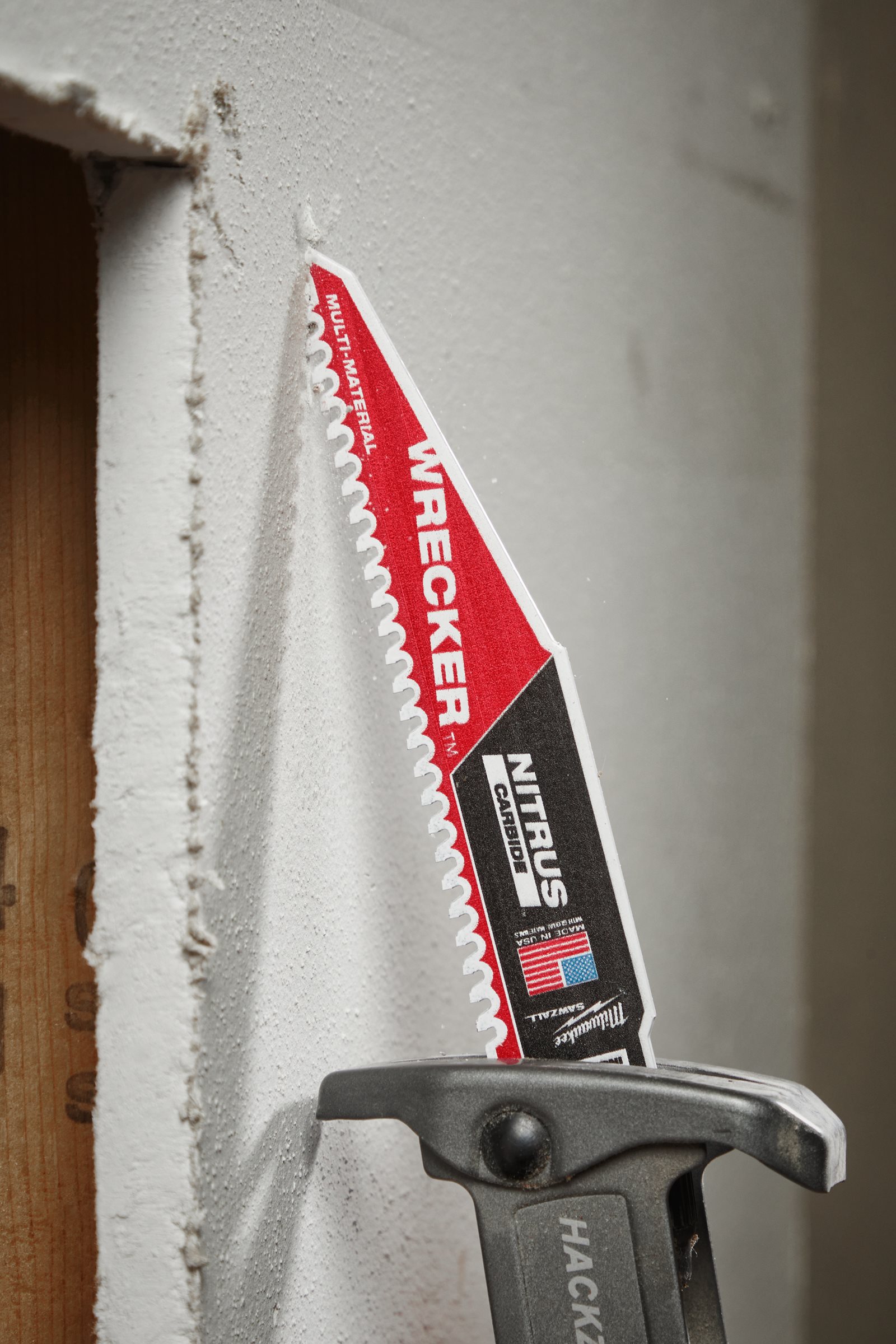 Pânze Multi Material: WRECKER cu NITRUS CARBIDE 150mm Milwaukee - in utilizare 1