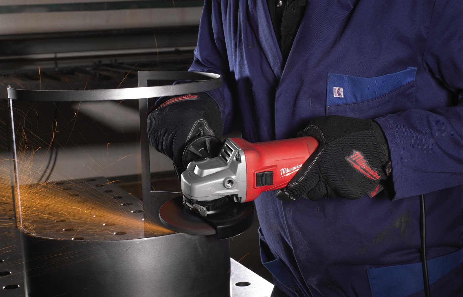 Discuri debitare metal - seria contractanți 22 mm Milwaukee 4932451474 - in utilizare 2