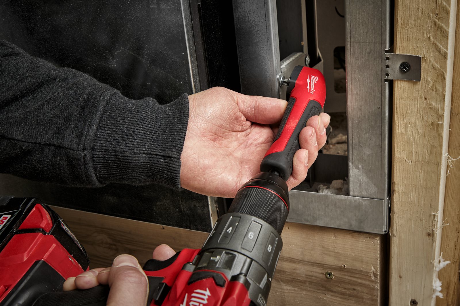 Dispozitiv atașabil la unghi drept SHOCKWAVE 11pc Milwaukee - in utilizare 6