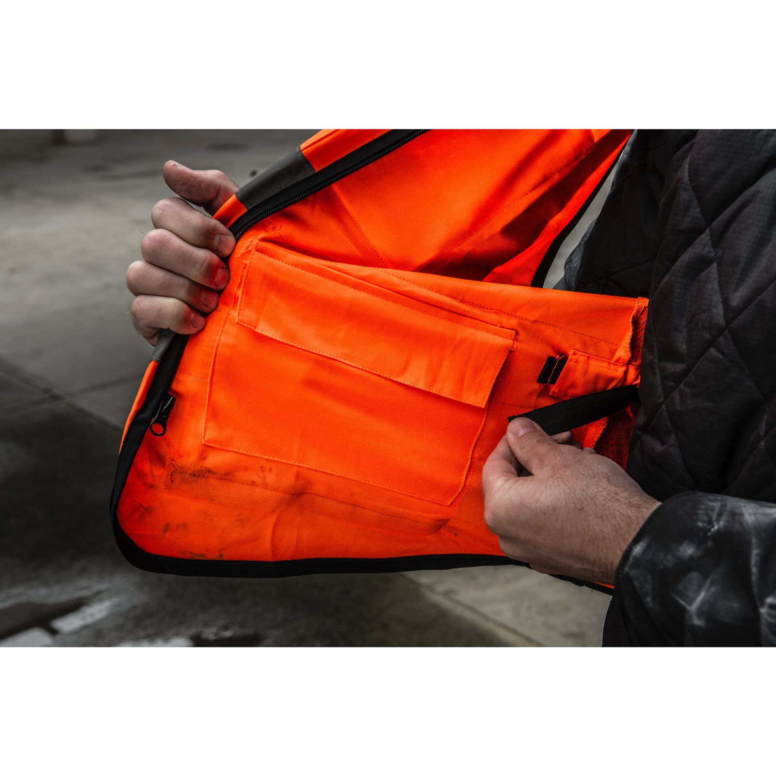 Vestă de înaltă vizibilitate premium S / M Milwaukee 4932471895 - detaliu 2