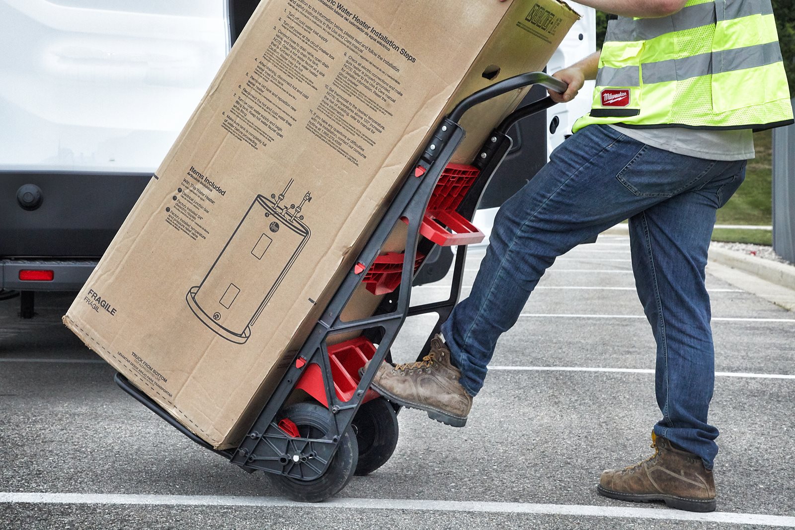 Cărucior cu 2 roți PACKOUT Milwaukee - in utilizare 9