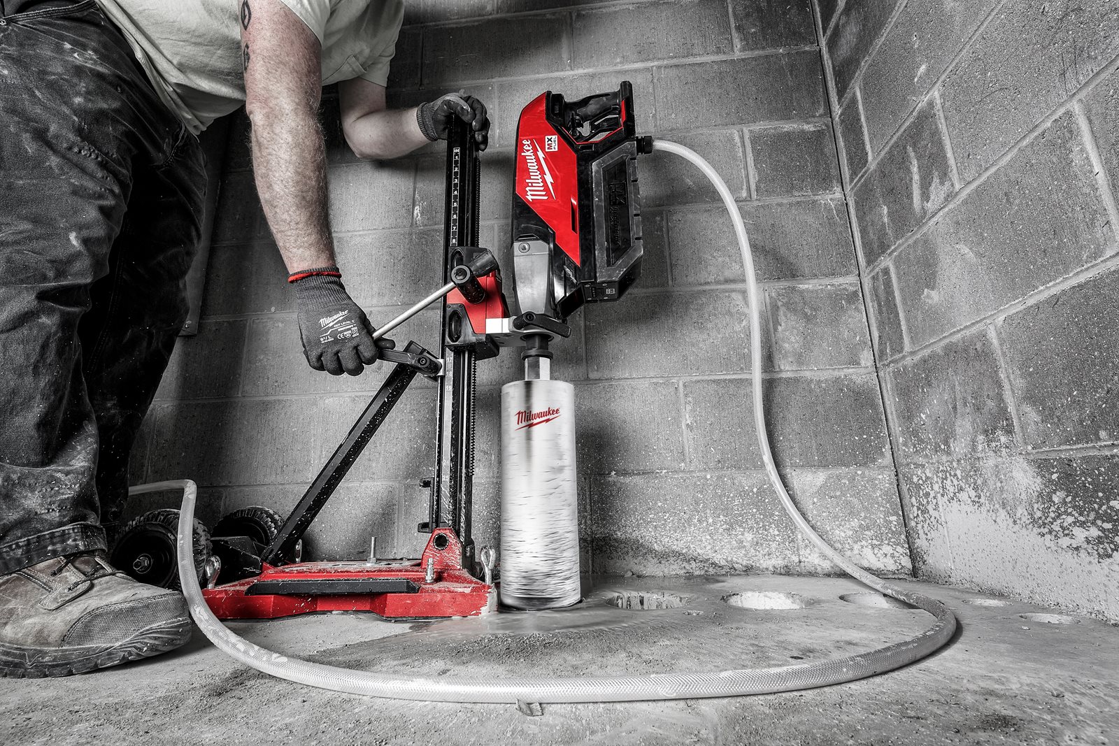 Carote diamantate găurire umedă MX FUEL THIN KERF Milwaukee WCHP-TK 12 mm - in utilizare 1