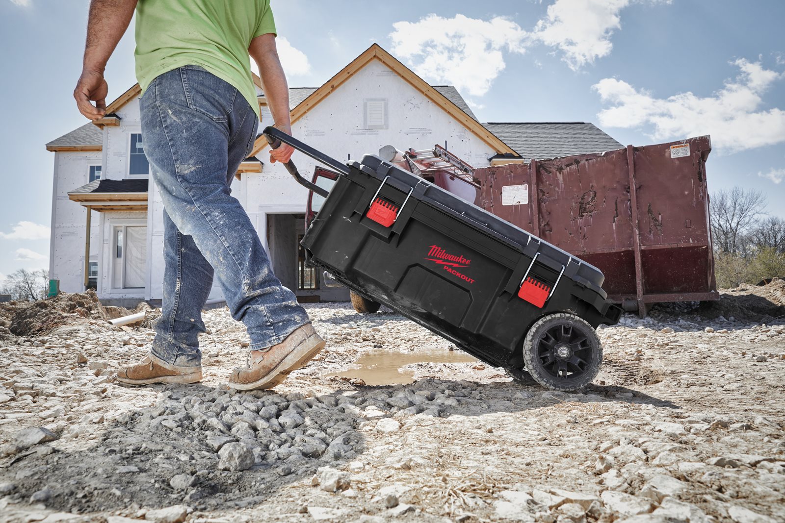 Cutie PACKOUT cu roți Milwaukee - in utilizare 1