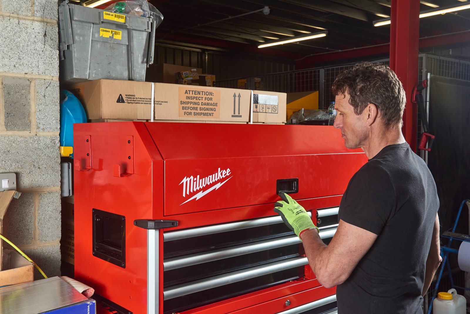 TOOLGUARD Dulap de scule mobil, cu 10 sertare, metalic, 117 cm Milwaukee SRC46-1 - in utilizare 20