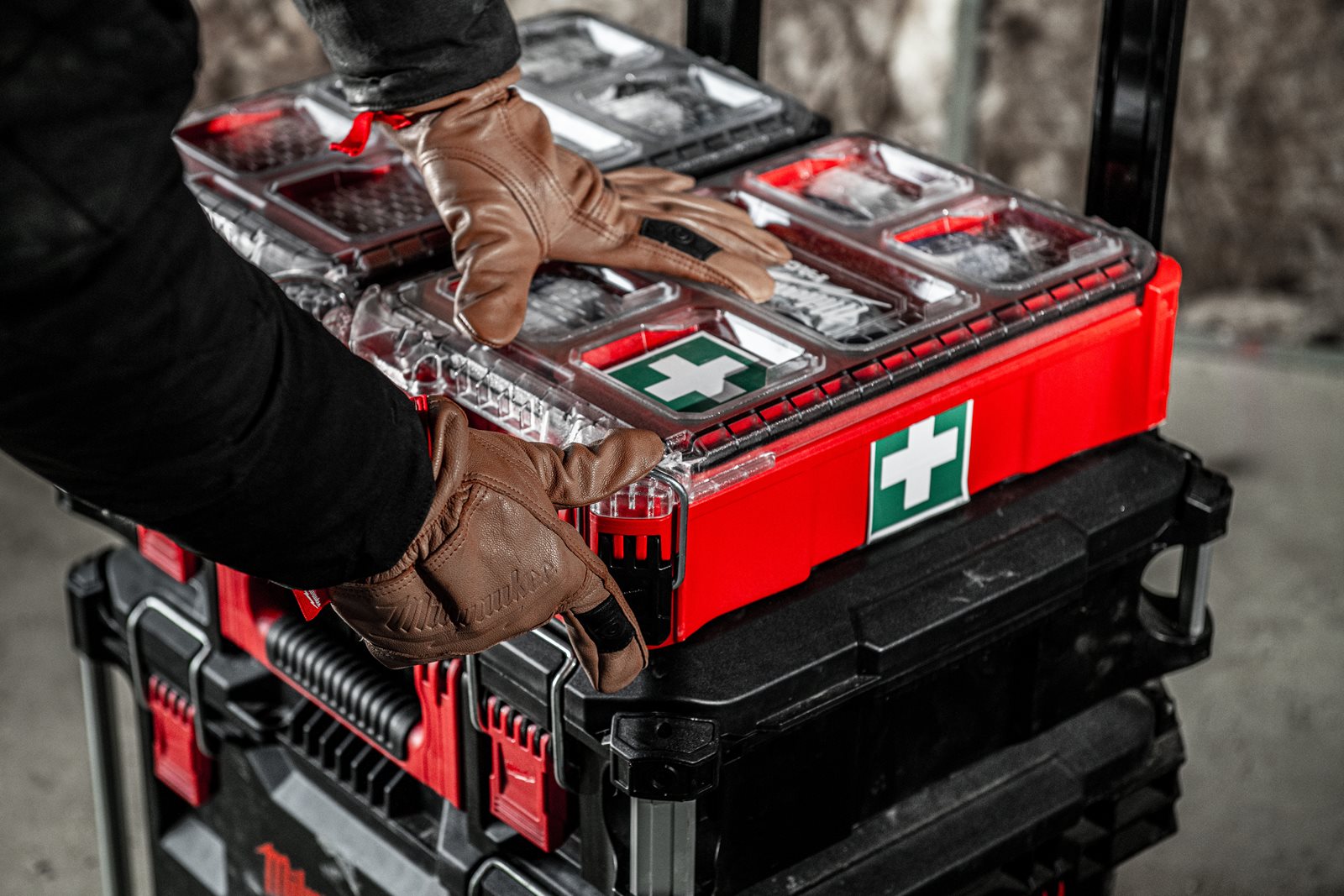Trusă PACKOUT de prim ajutor DIN 13157 Milwaukee - in utilizare 5