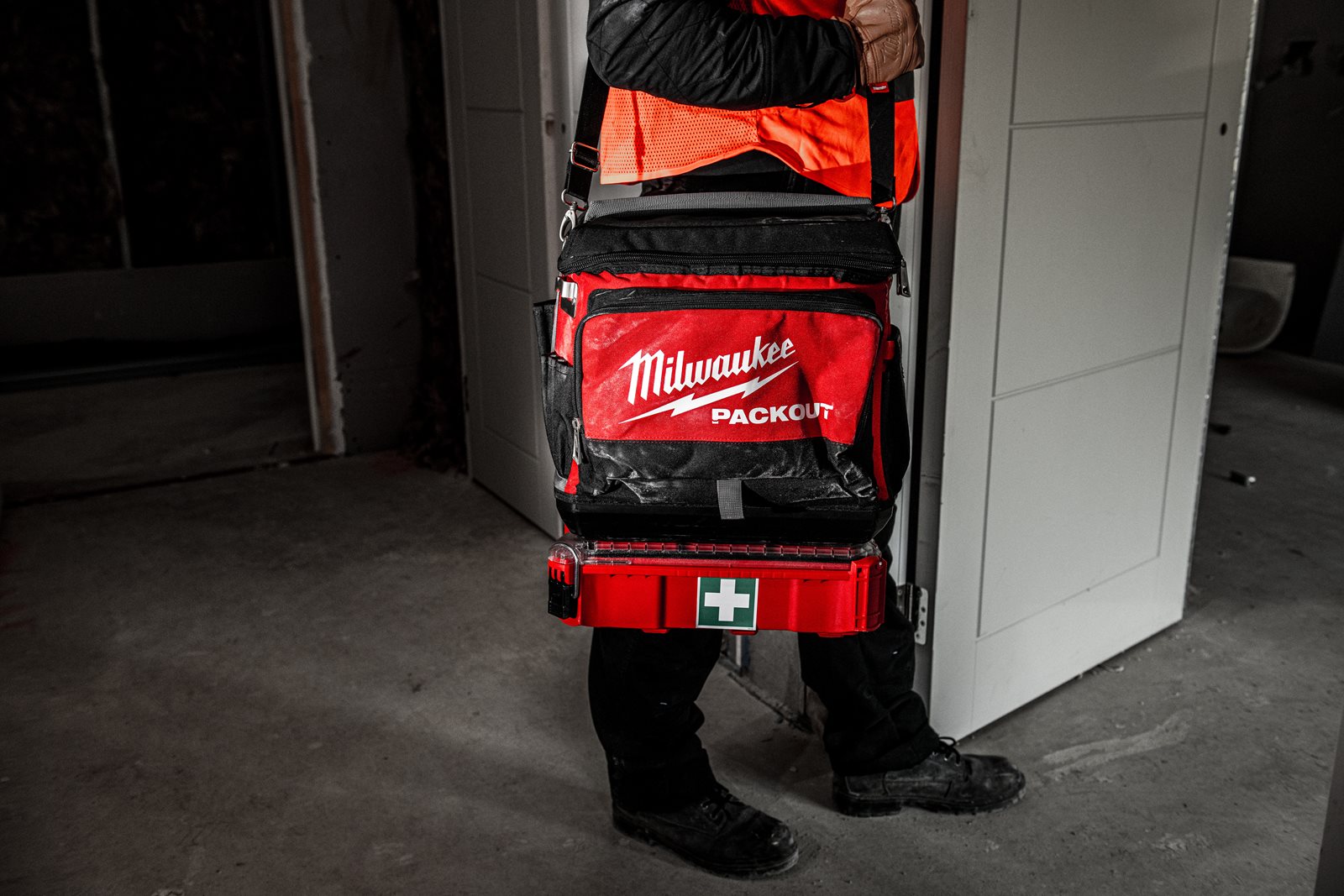 Trusă PACKOUT de prim ajutor DIN 13157 Milwaukee - in utilizare 9