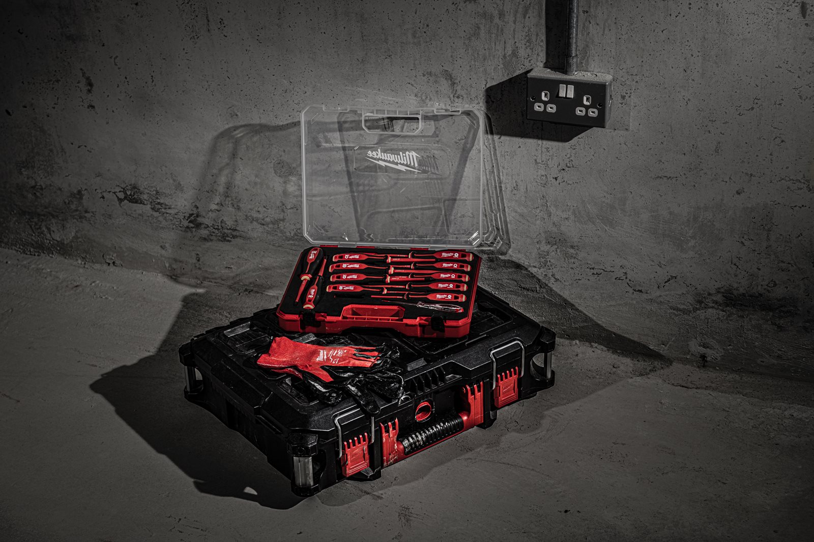 Șurubelnițe VDE Tri-Lobe Milwaukee 4932478712 - in utilizare 1
