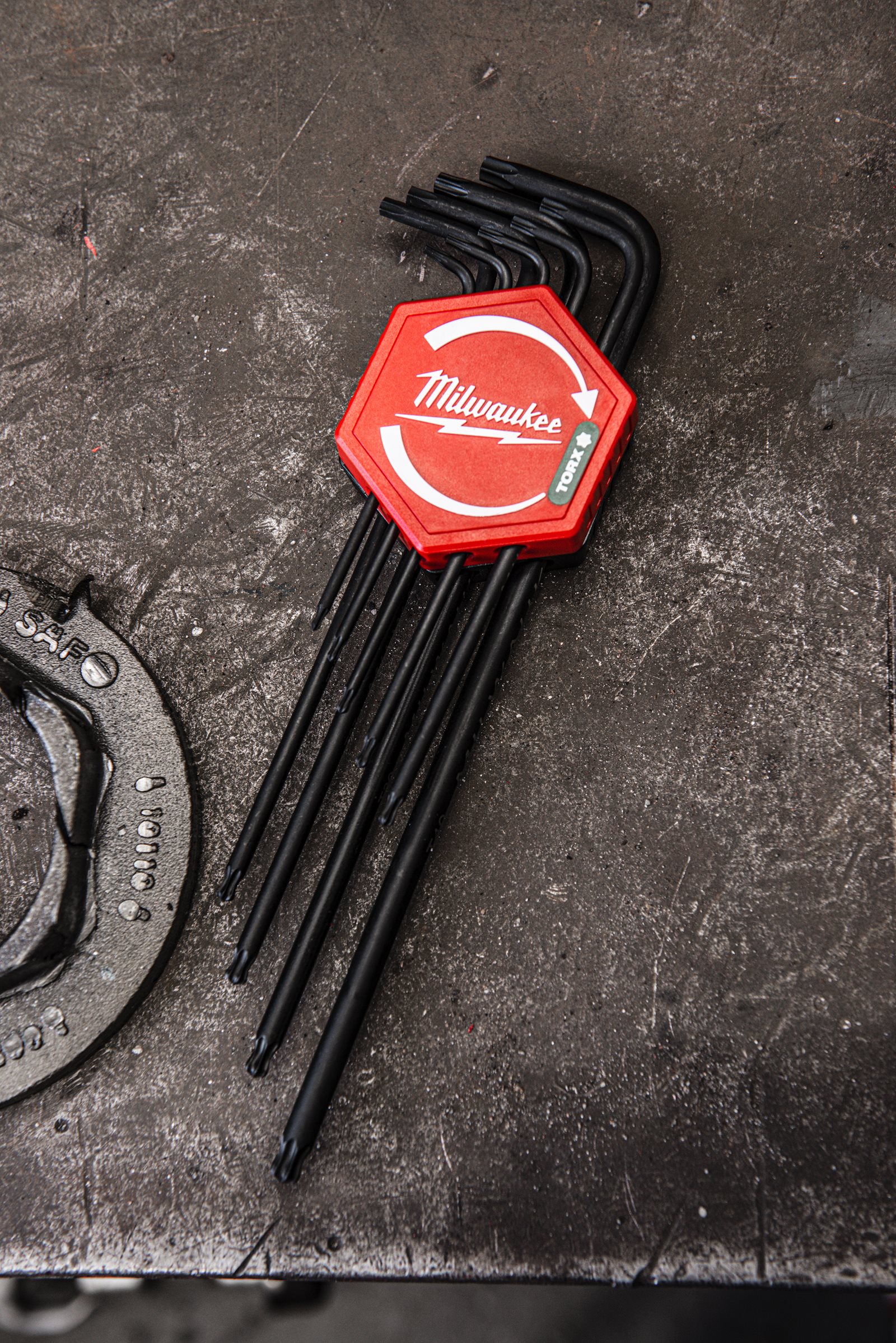 Set imbusuri Torx, forma L 9 buc Milwaukee - in utilizare 1
