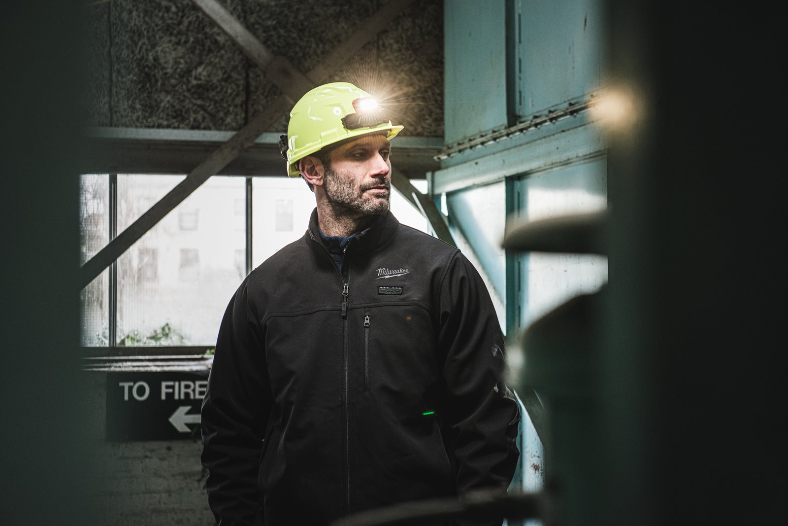 Jachetă încălzită M12 HEXON Milwaukee M12 HJBL6-0 (S) - in utilizare 1