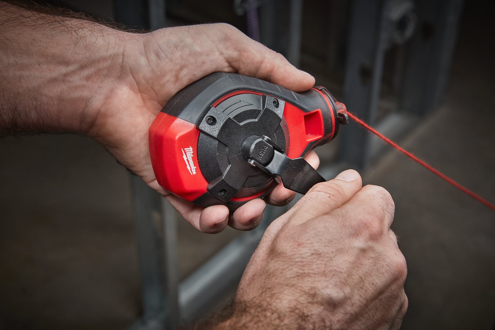 Trasor cu sfoară Bold Line Milwaukee 4932493815 - in utilizare 4