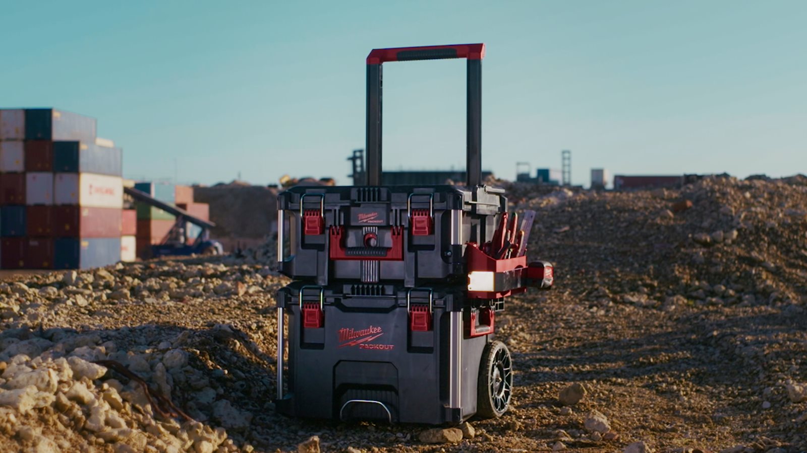 PACKOUT Suport lateral scule de mână Milwaukee - in utilizare 6