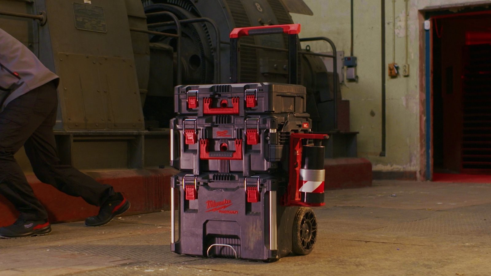 PACKOUT Suport lateral de fixare Milwaukee - in utilizare 15