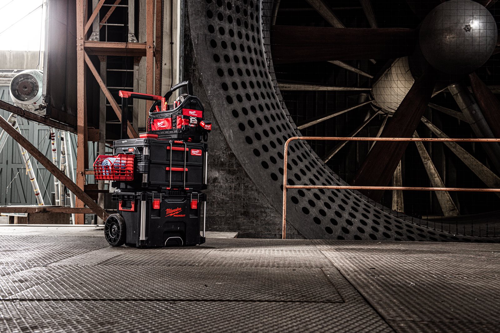 PACKOUT Suport lateral de fixare Milwaukee - in utilizare 2