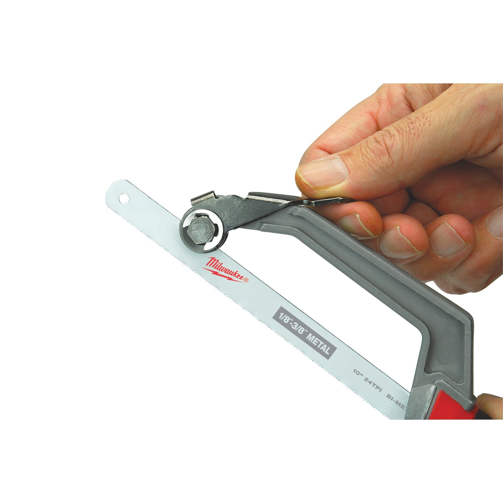 Fierăstrău compact Milwaukee - detaliu 1
