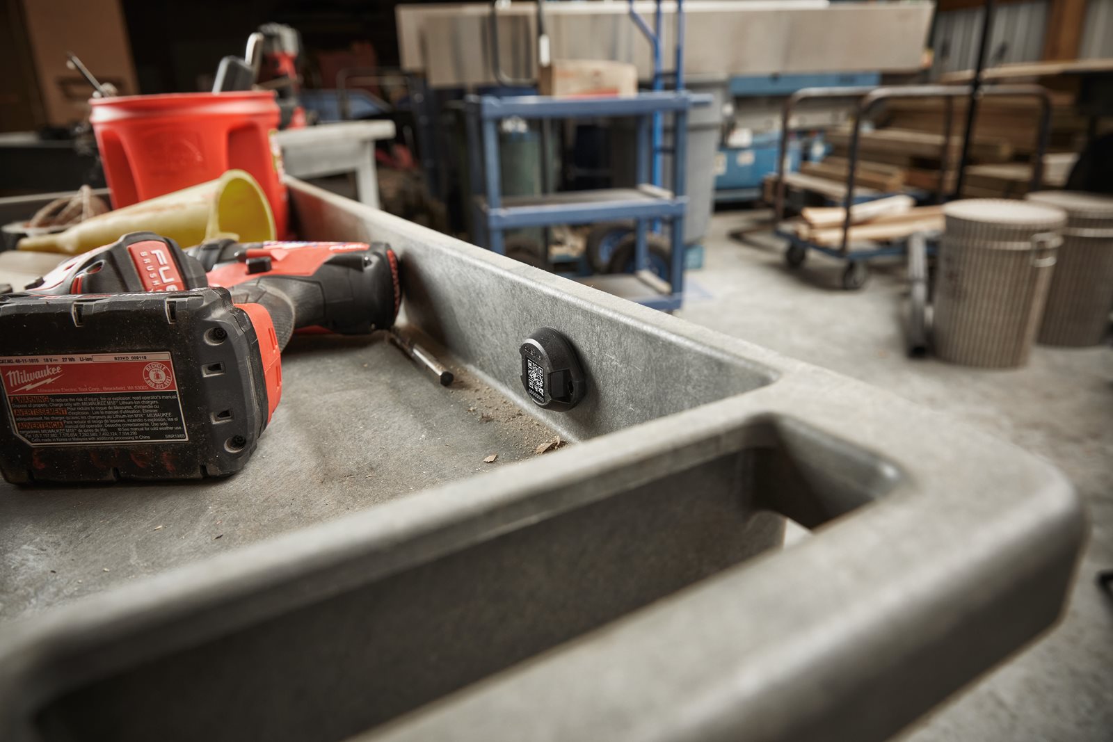 Modul de urmărire BTT MILWAUKEE ONE-KEY Bluetooth Milwaukee BTT-1 - in utilizare 13