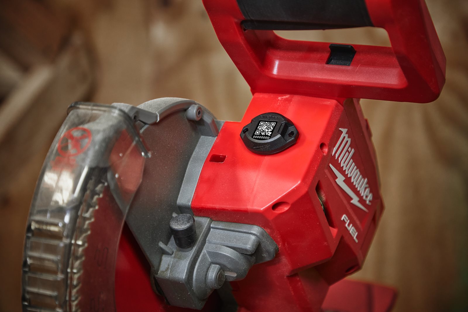 Modul de urmărire BTT MILWAUKEE ONE-KEY Bluetooth Milwaukee BTT-1 - in utilizare 19