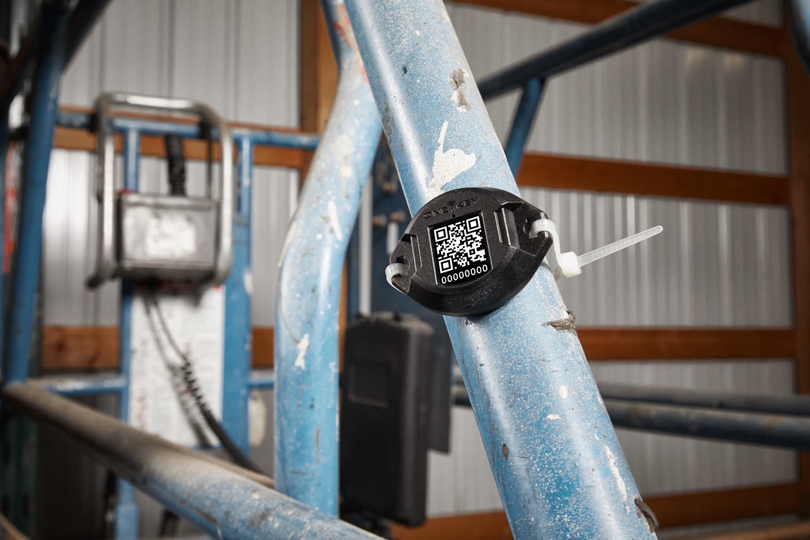 Modul de urmărire BTT MILWAUKEE ONE-KEY Bluetooth Milwaukee BTT-1 - in utilizare 7