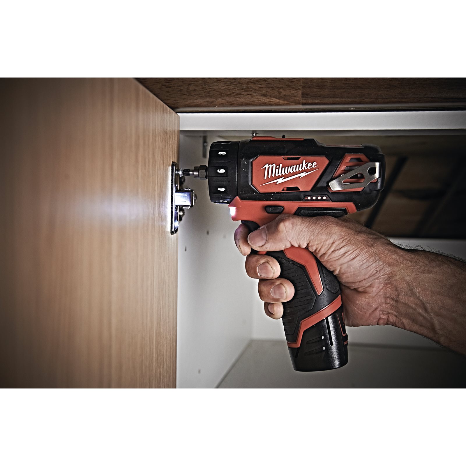 Mașină de găurit M12 subcompactă cu mandrină detașabilă Milwaukee M12 BDDXKIT-202C - detaliu 2