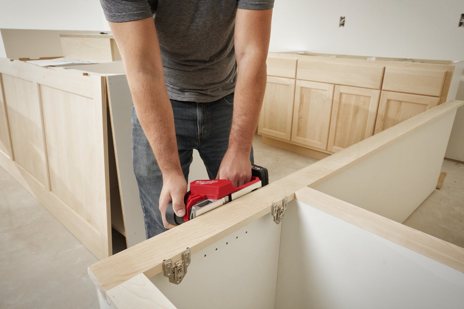 Rindea fără perii M12 Milwaukee M12 BLP-0X - in utilizare 5