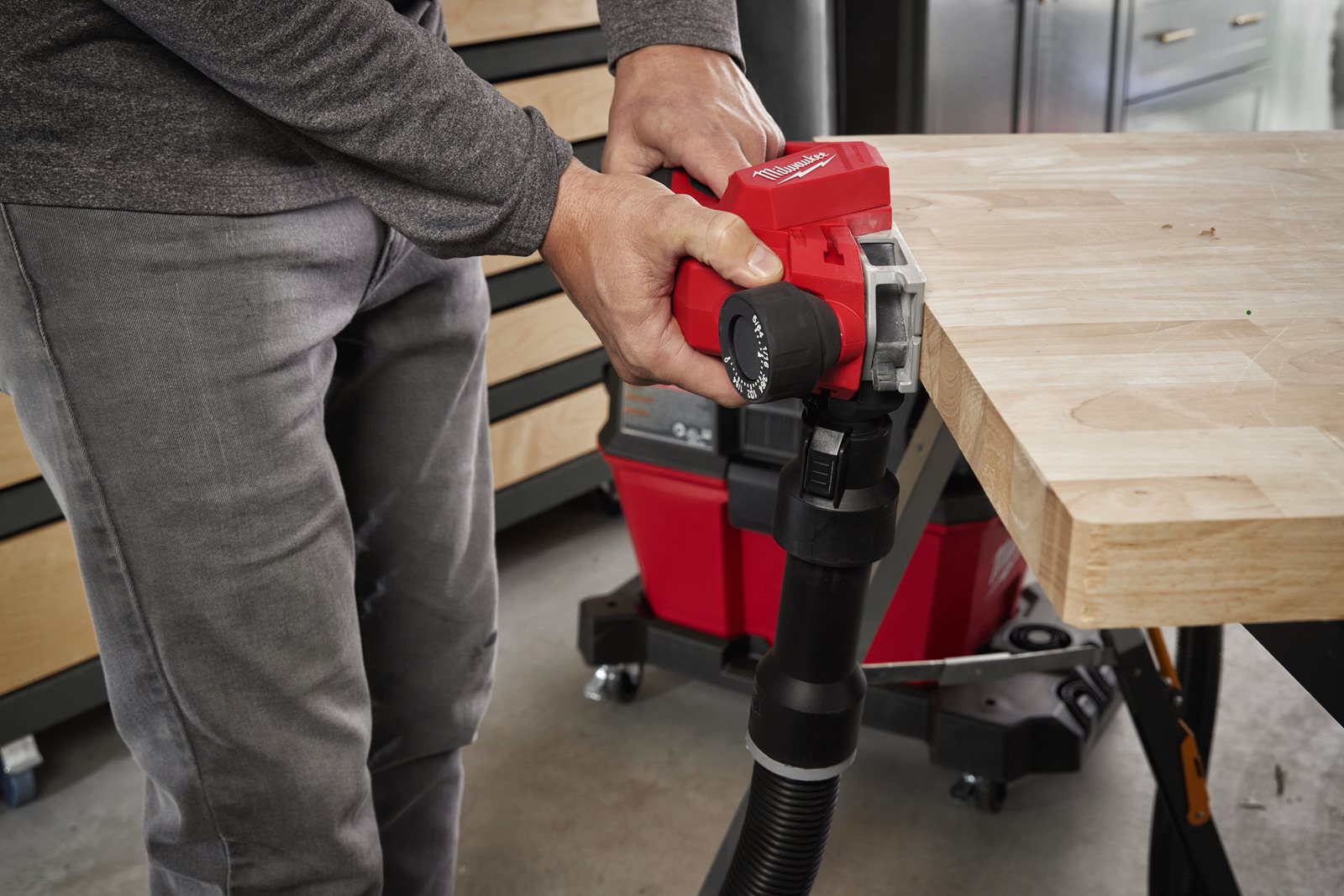 Rindea fără perii M12 Milwaukee M12 BLP-0X - in utilizare 9