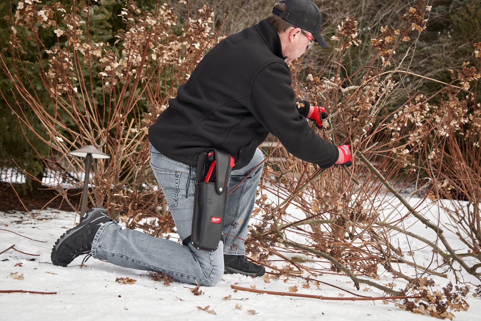 Foarfecă de tăiere fără perii M12 Milwaukee M12 BLPRS-0 - in utilizare 1