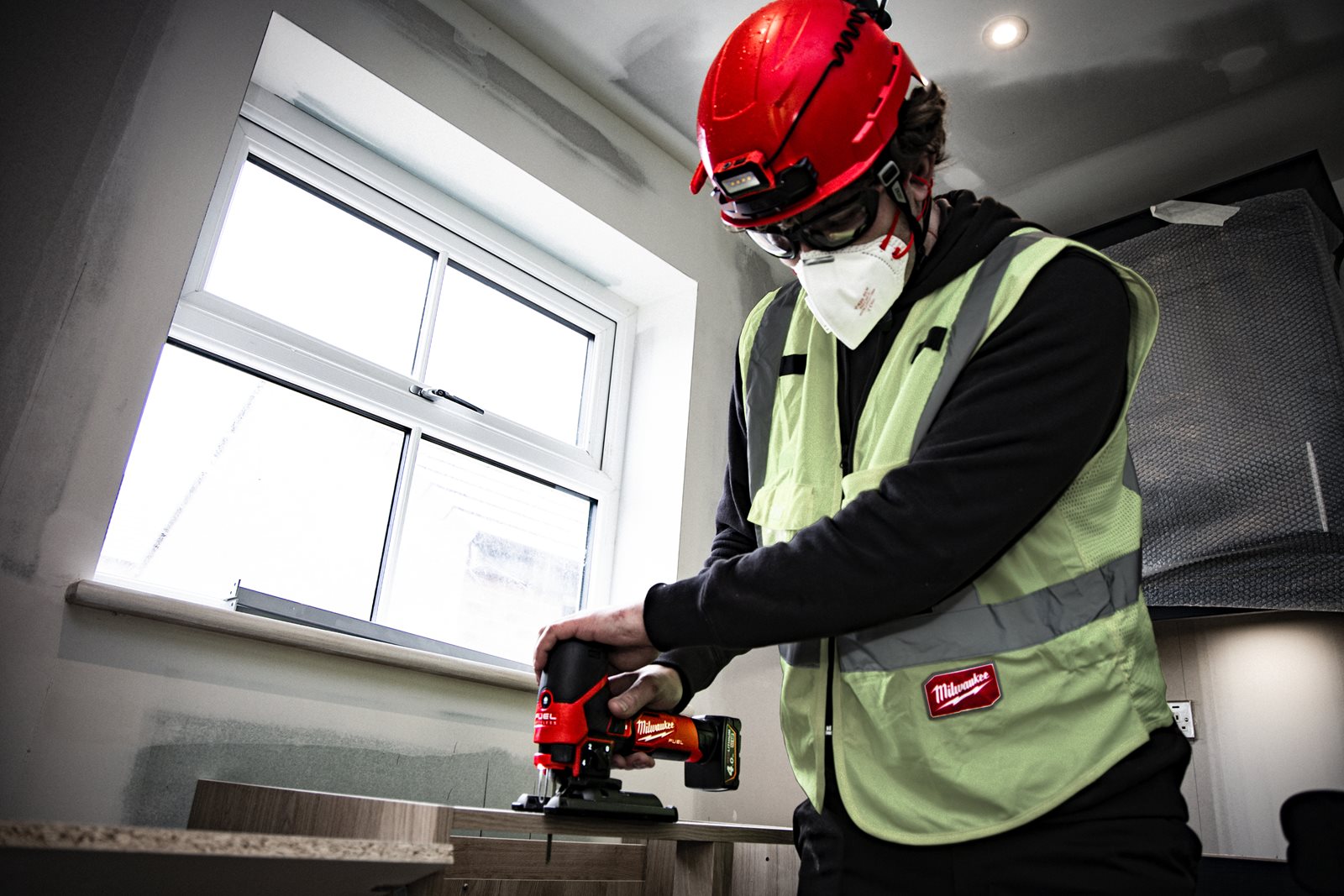 Fierăstrău pendular M12 FUEL Milwaukee M12 FJS-0 - in utilizare 1