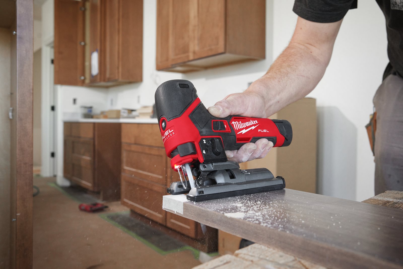 Fierăstrău pendular M12 FUEL Milwaukee M12 FJS-0 - in utilizare 5