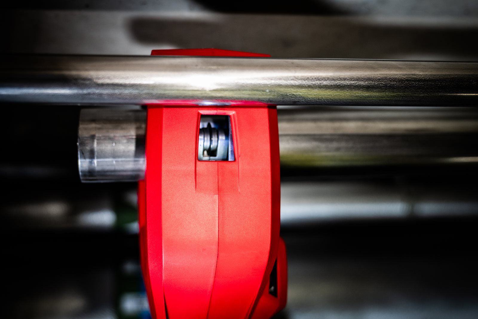 Tăietor de țevi din oțel inoxidabil M12 RAPTORXL Milwaukee M12 PCSS54-0 - in utilizare 10