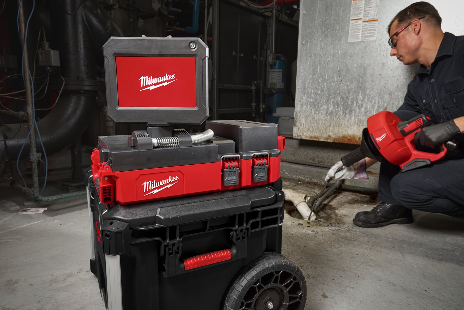 Cameră inspecție canalizare M12 PACKOUT Milwaukee M12 POSIC-0 - in utilizare 10