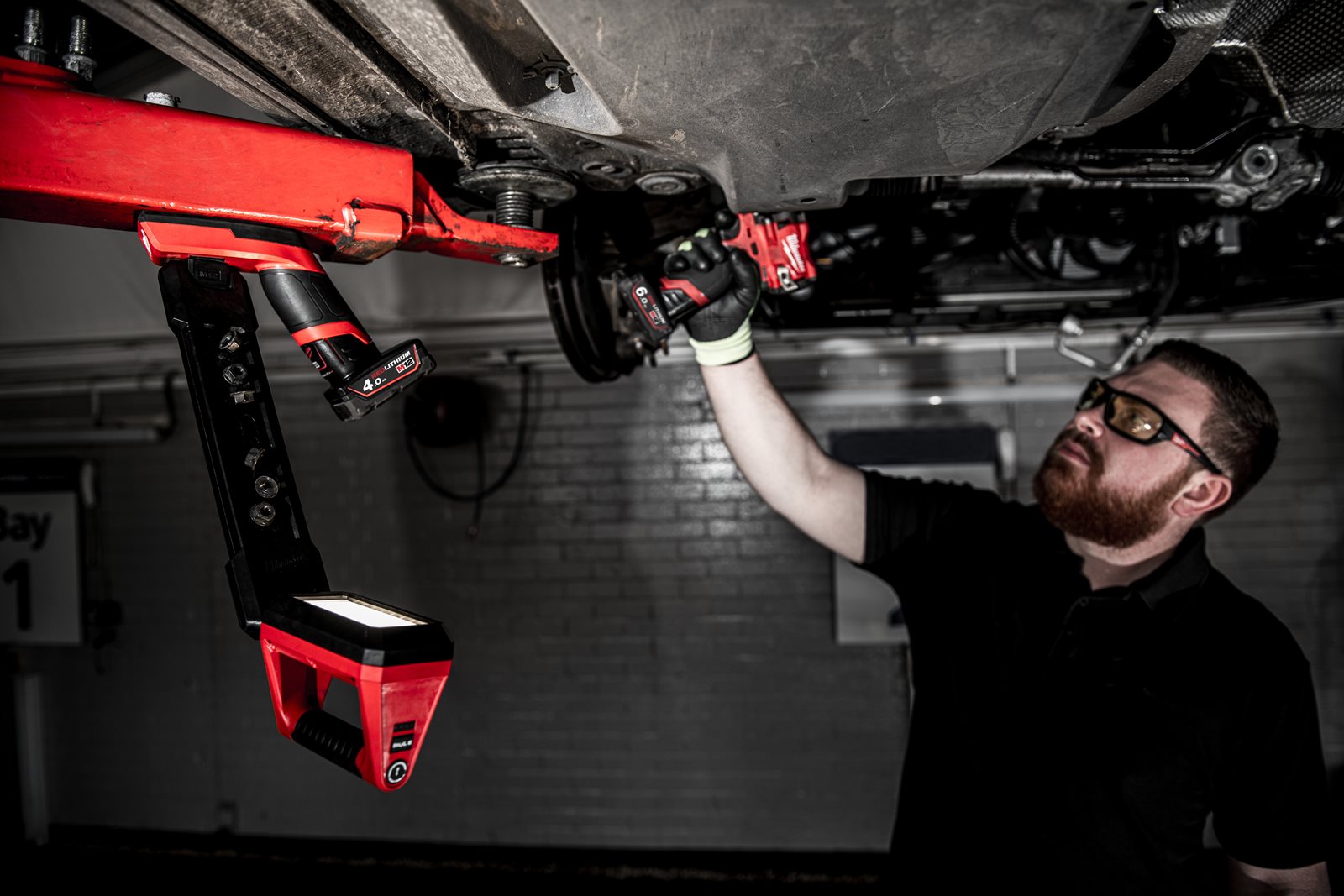 Lampă auto M12 Milwaukee M12 UCL-0 - in utilizare 3