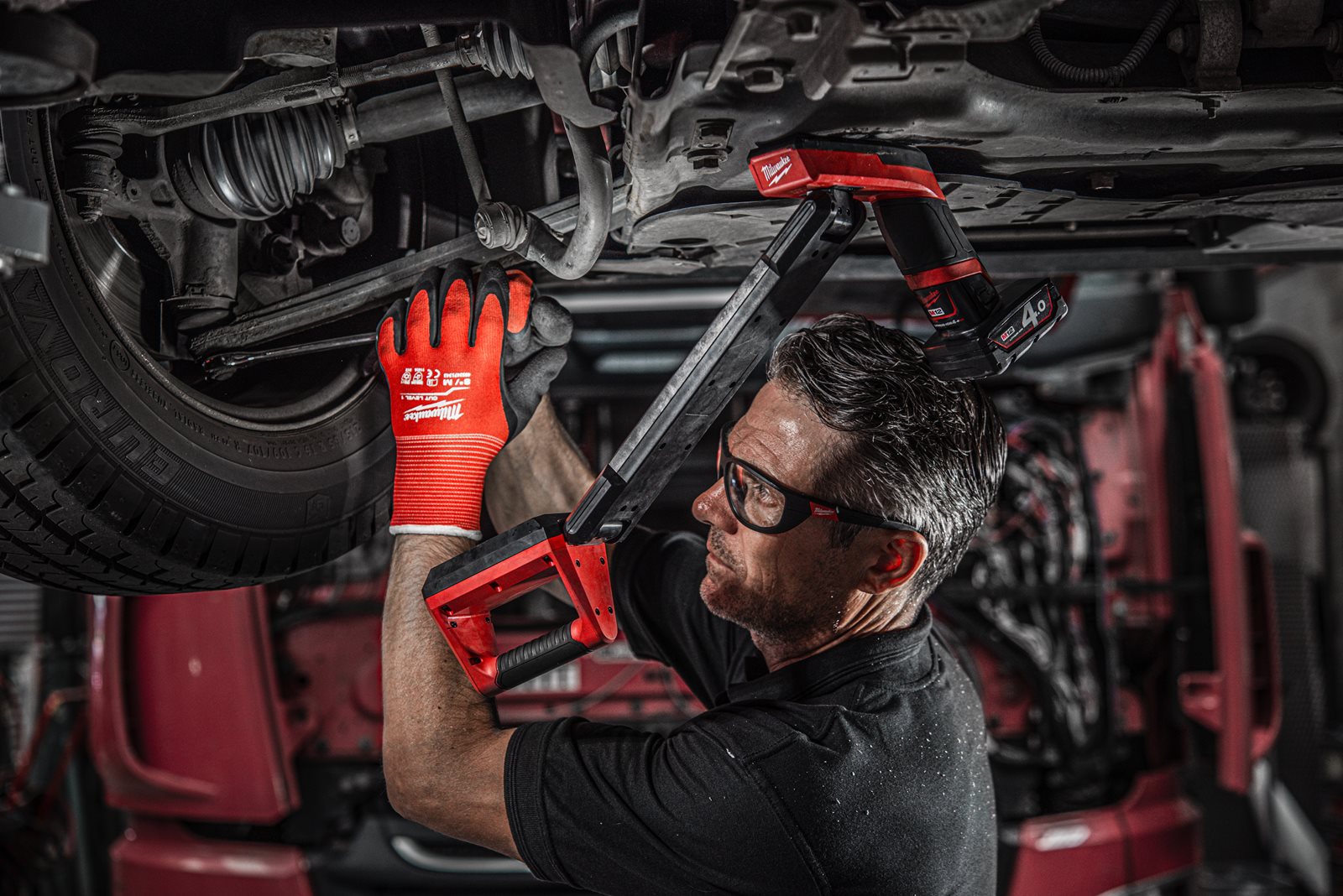 Lampă auto M12 Milwaukee M12 UCL-0 - in utilizare 8