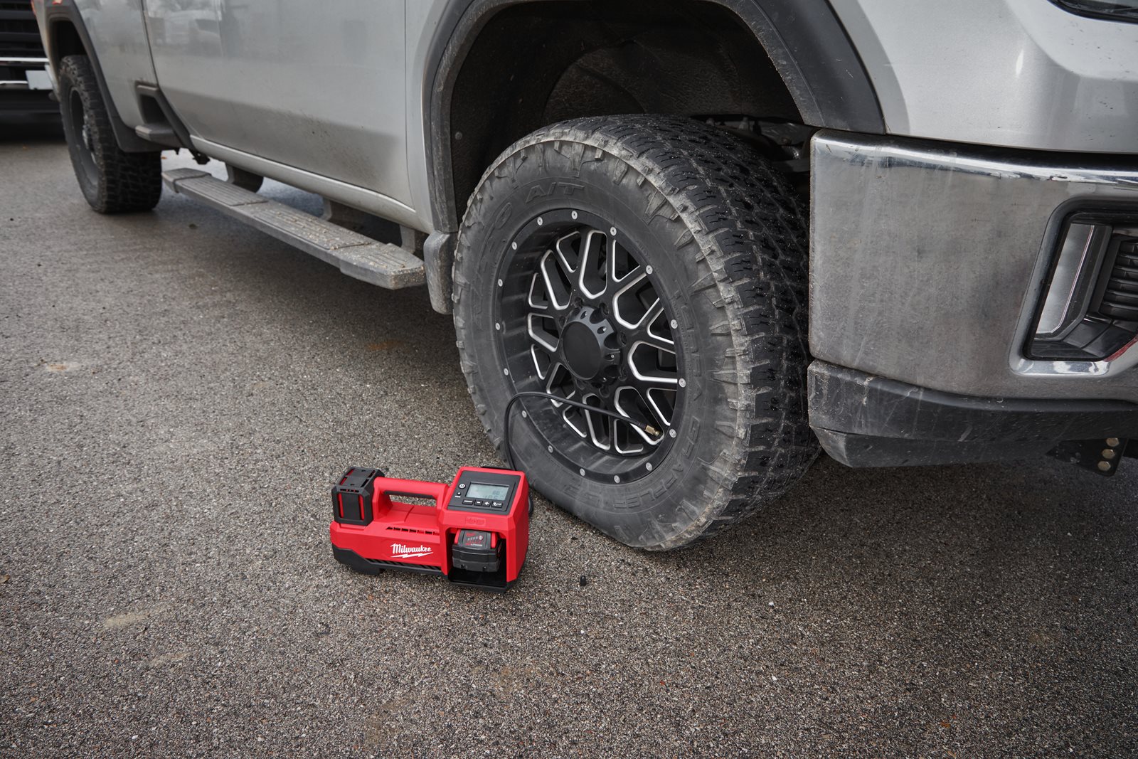 Compresor M18 Milwaukee M18 BI-0 - in utilizare 4