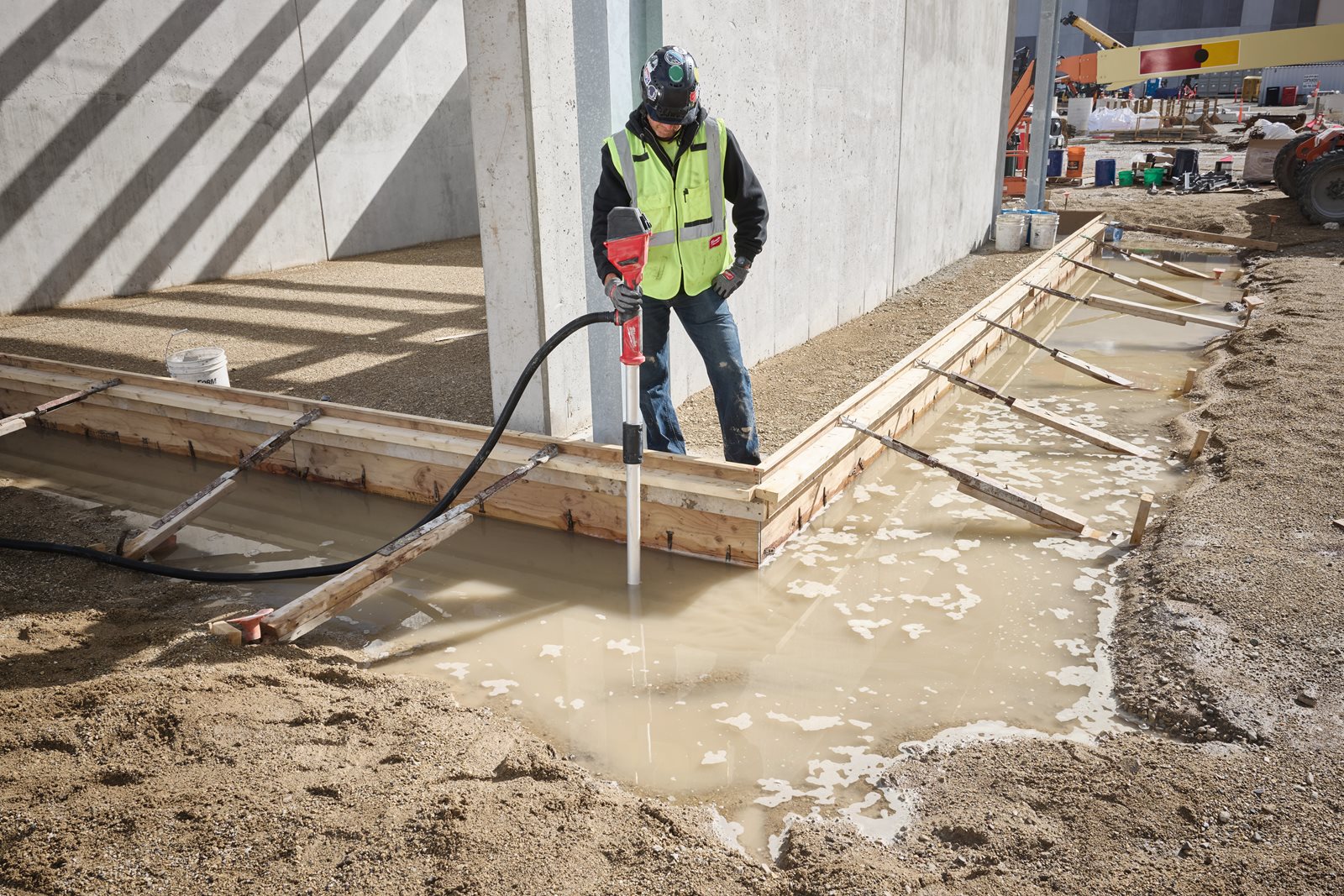 Pompă de apă fără perii M18 HYDROPASS Milwaukee M18 BLSWP-0 - in utilizare 7