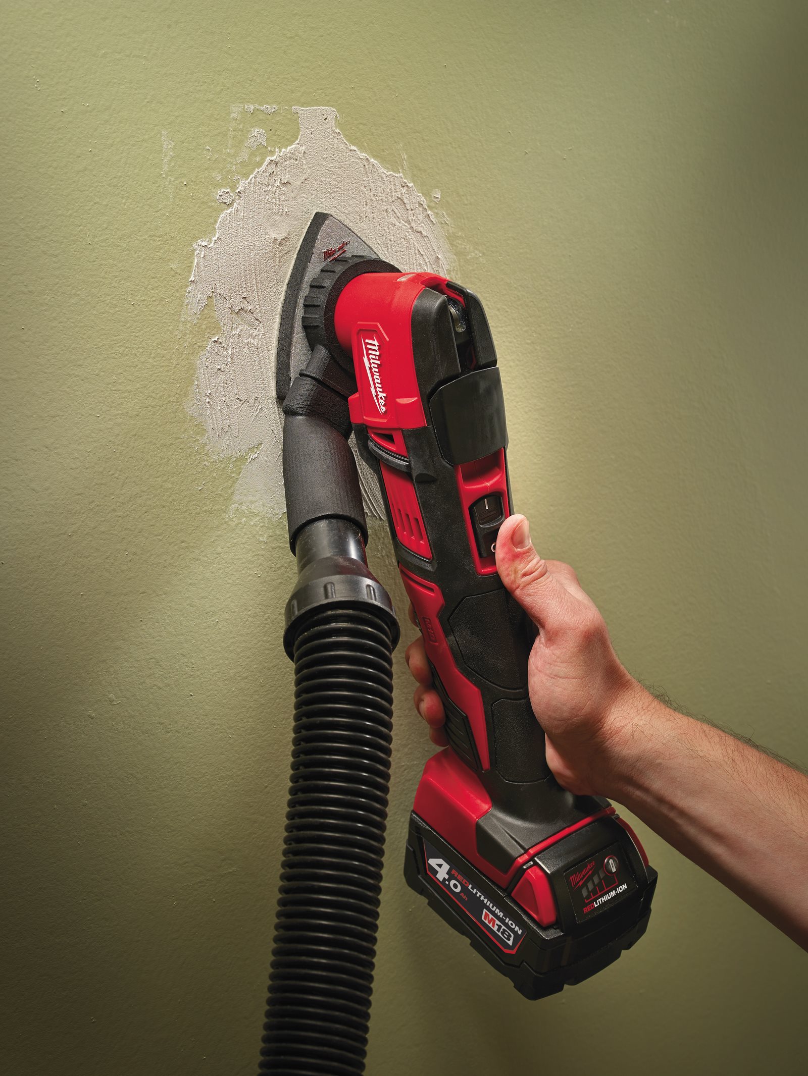 Unealtă multifuncțională compactă M18 Milwaukee M18 BMT-0 - in utilizare 6