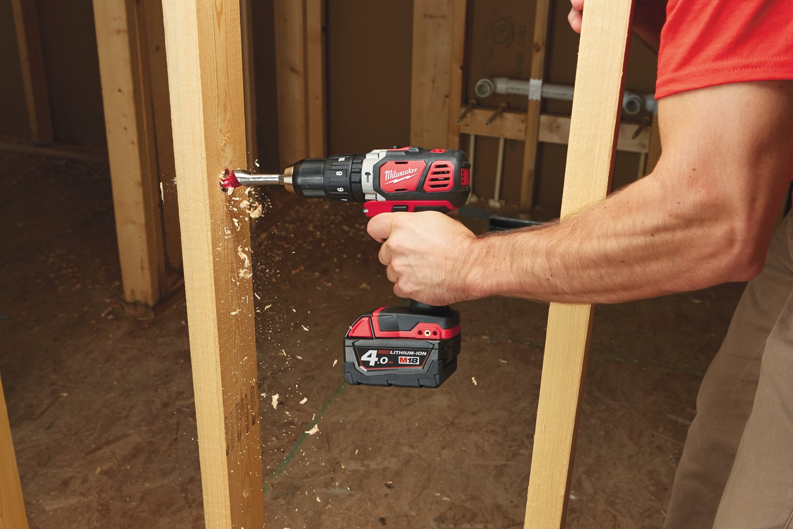 Mașină de găurit cu percuție compactă M18 Milwaukee M18 BPD-0 - in utilizare 5