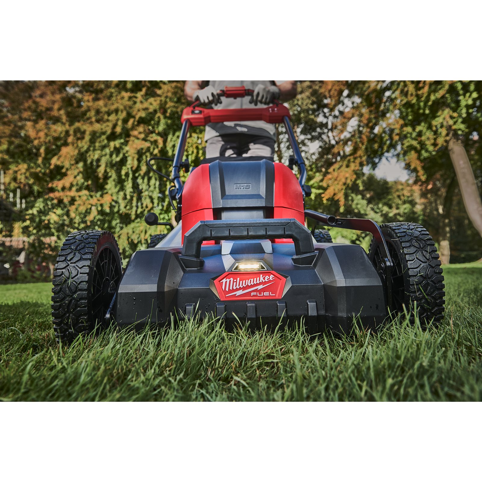 Mașină de tuns gazonul autopropulsată 46 cm M18 FUEL Milwaukee M18 F2LM46-0 - detaliu 4