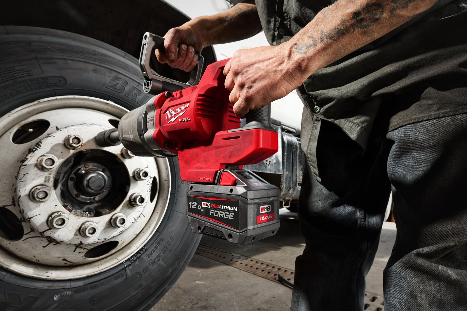 Acumulator 12.0 Ah M18 FORGE Milwaukee M18 FB12 - in utilizare 7