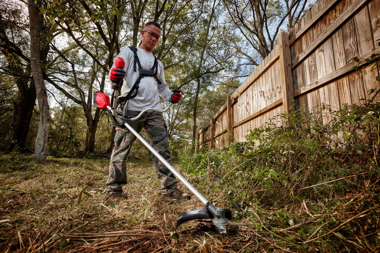 Motocoasă M18 FUEL Milwaukee M18 FBCU-0 - in utilizare 1