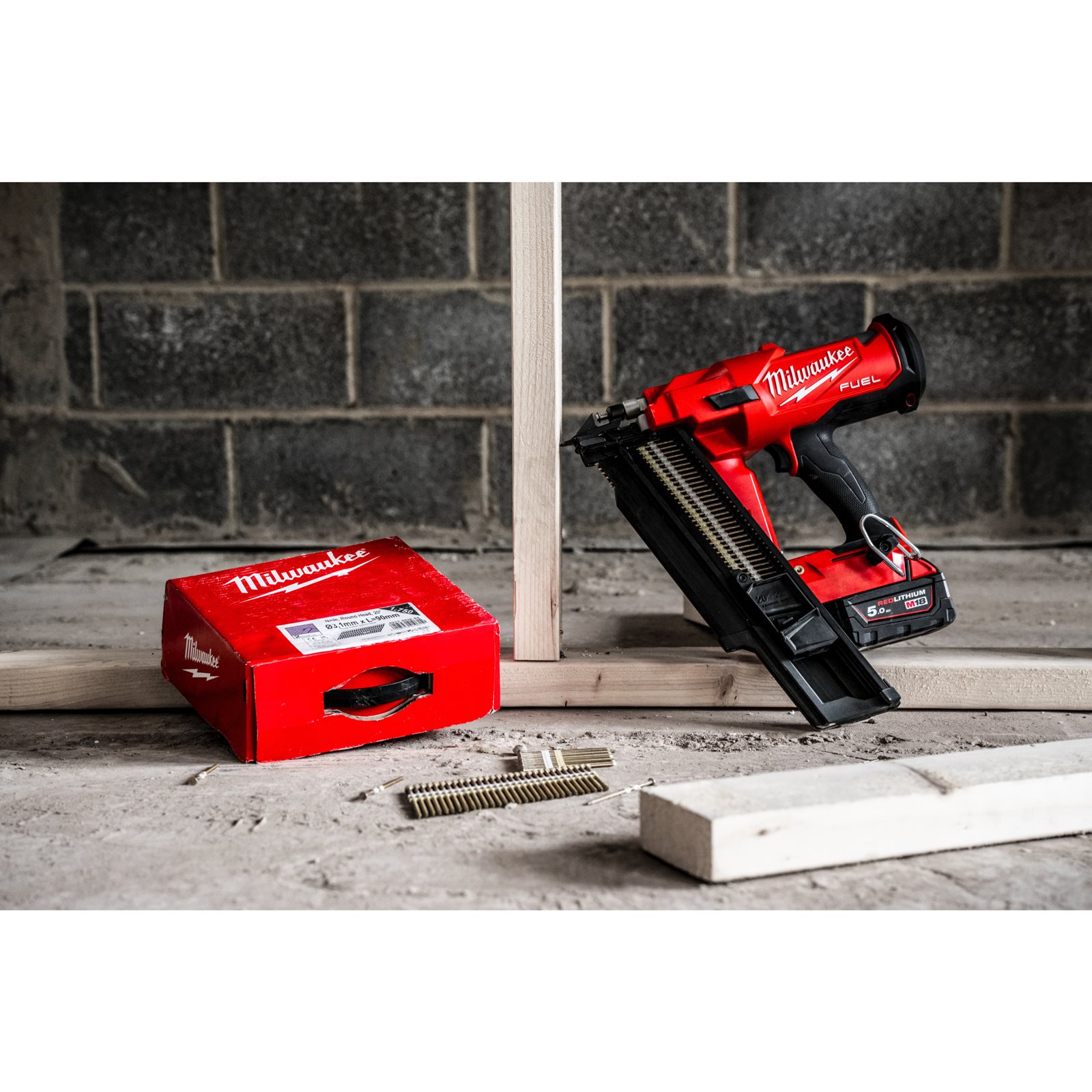 Pistol pentru cuie 21° M18 FUEL Milwaukee M18 FFN21-0C - detaliu 1