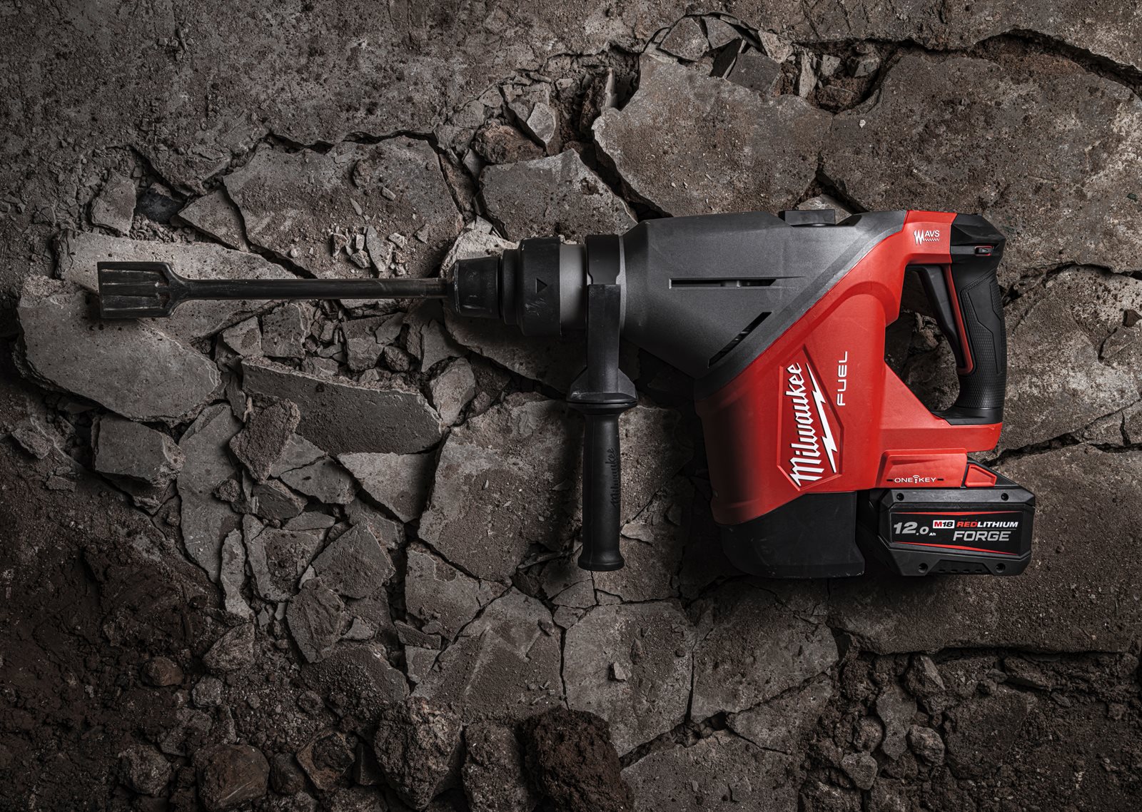 Ciocan rotopercutor SDS-Max M18 FUEL 45 mm ONE-KEY Milwaukee M18 FHACO745-0C - in utilizare 18