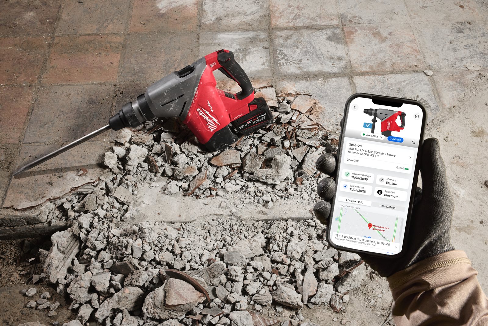 Ciocan rotopercutor SDS-Max M18 FUEL 45 mm ONE-KEY Milwaukee M18 FHACO745-0C - in utilizare 4