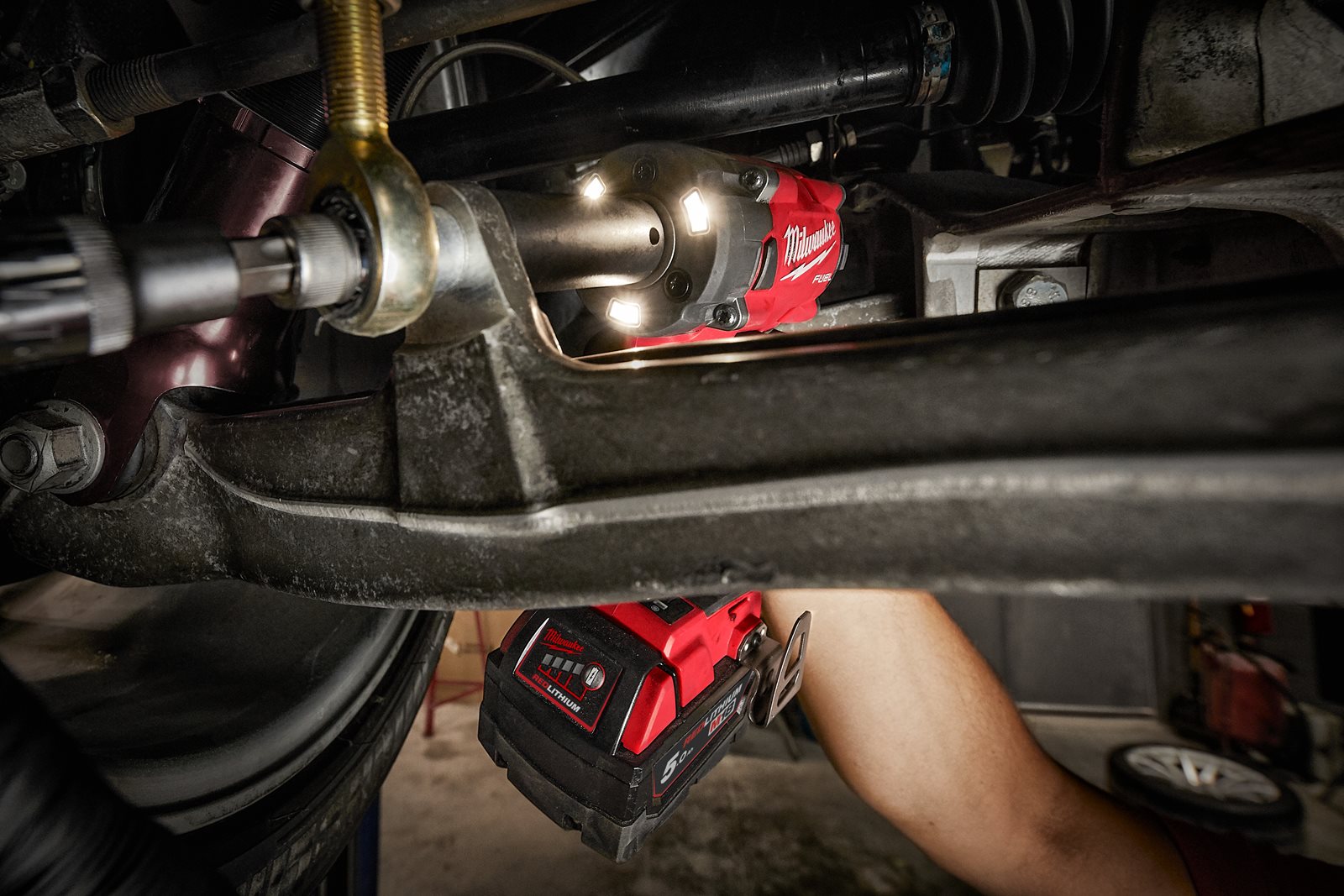Set scule M18 FUEL Milwaukee M18 FPP6H3-502B - in utilizare 2
