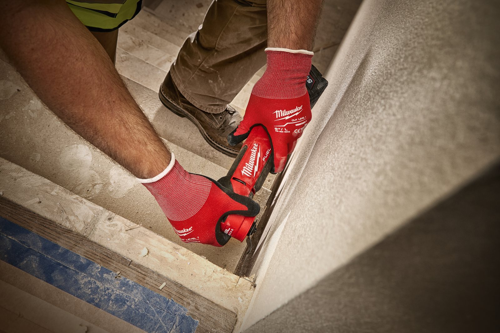 Unealtă multifuncțională M18 FUEL Milwaukee M18 FMT-0X - in utilizare 12