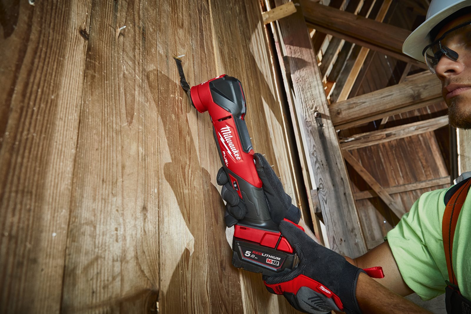 Unealtă multifuncțională M18 FUEL Milwaukee M18 FMT-0X - in utilizare 9