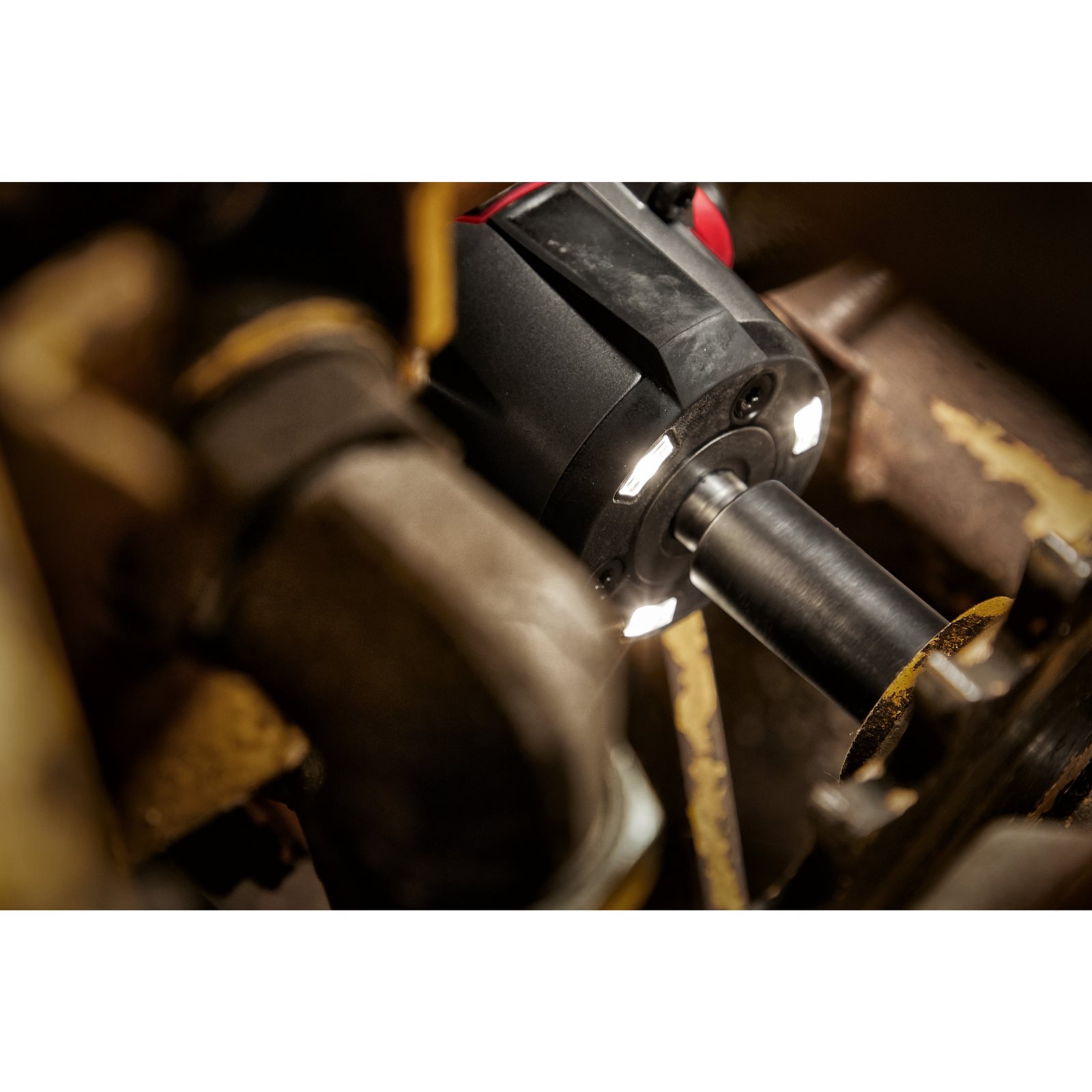 Cheie de impact 1/2" M18 FUEL, cuplu mediu și inel de fixare Milwaukee M18 FMTIW2F12-0X - detaliu 1