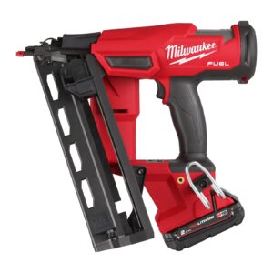 Pistol înclinat pentru cuie M18 FUEL 16 GA Milwaukee M18 FN16GA-202X