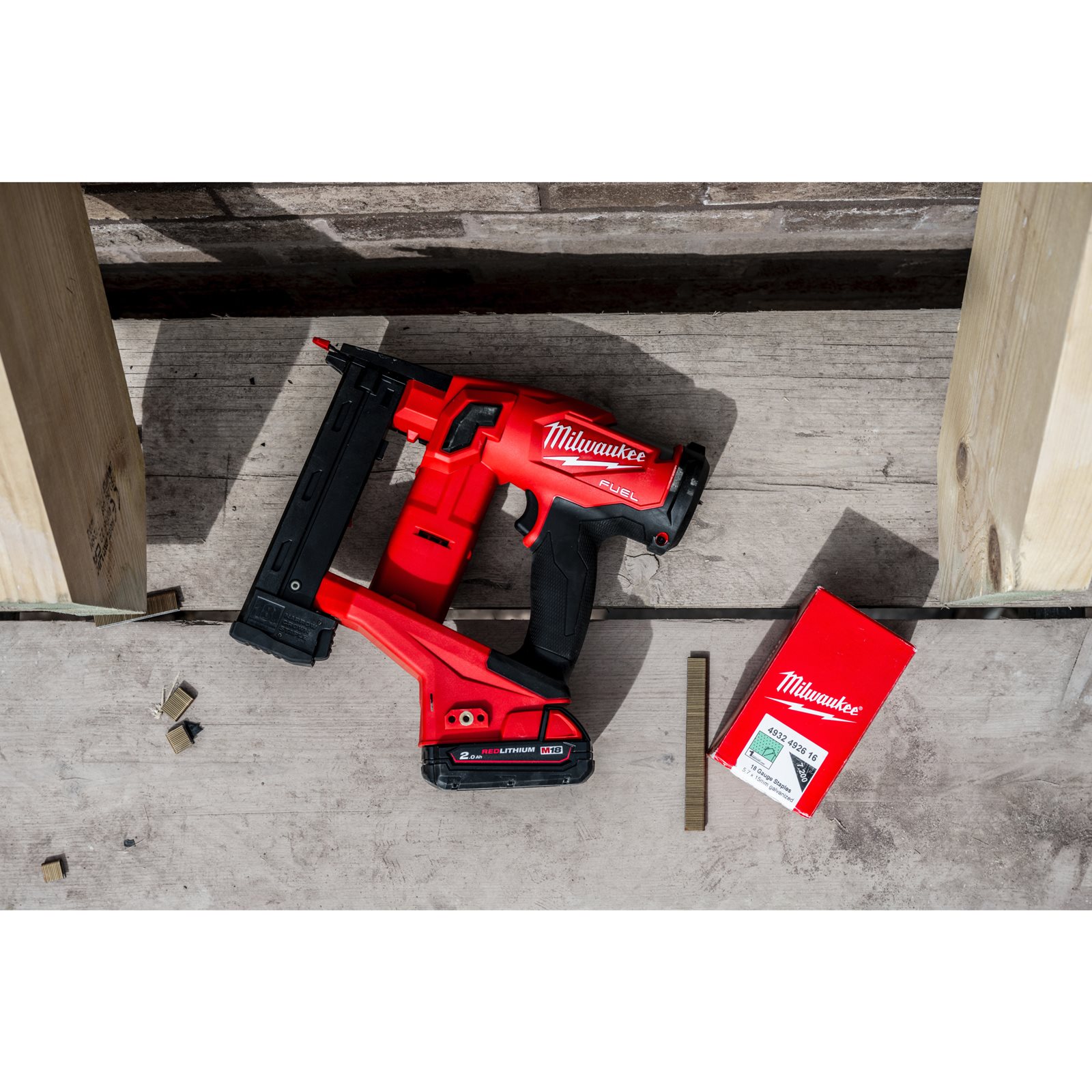 Pistol capse înguste M18 FUEL Milwaukee M18 FNCS18GS-202X - detaliu 1