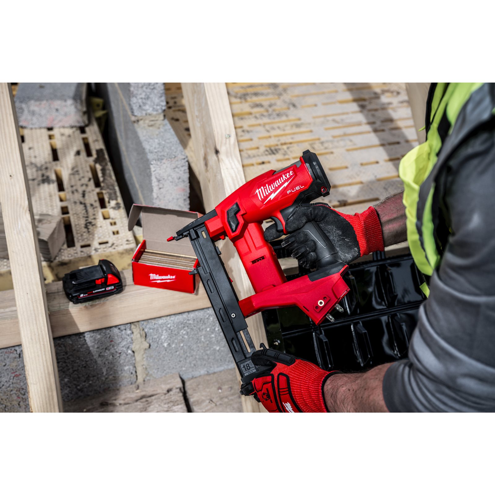 Pistol capse înguste M18 FUEL Milwaukee M18 FNCS18GS-202X - detaliu 2